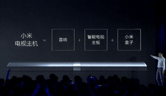 导语:近日,小米发布了60寸小米电视3。不久前,乐视也刚刚发布了第三代超级电视,解除了会员费用的购买绑定。而其他坐拥技术的传统电视厂商也在纷纷转型,经过梳理发现今年做互联网电视的已有7家新品牌。 对于小米低价杀入,艾媒咨询CEO张毅认为会对行业造成一定冲击但影响不大,但有业内人士表示小米一向是低价量产,快速抢占市场,几乎是血洗。因此,不排除行业格局发生变化。多位观察人士指出,尽管互联网电视是大势所趋,但行业与手机产业一样陷入了同质化泥潭,在打价格肉搏战。 南方日报 记者 彭琳 实习生 雷超越